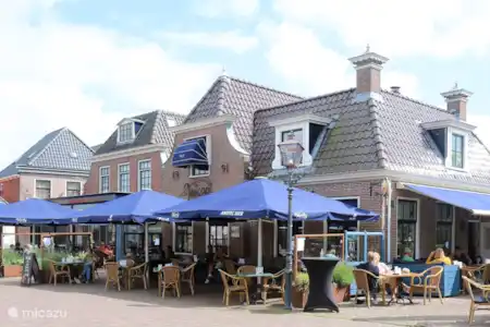 Restaurant Amical au centre du Grou
