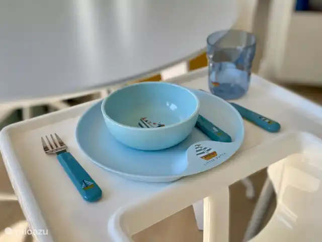Sralreiger Chalet-lodge avec climatisation | Pays-Bas, Frise, Grouw - chalet Chaise bébé, lit de camping et vaisselle pour tout-petits fournis.