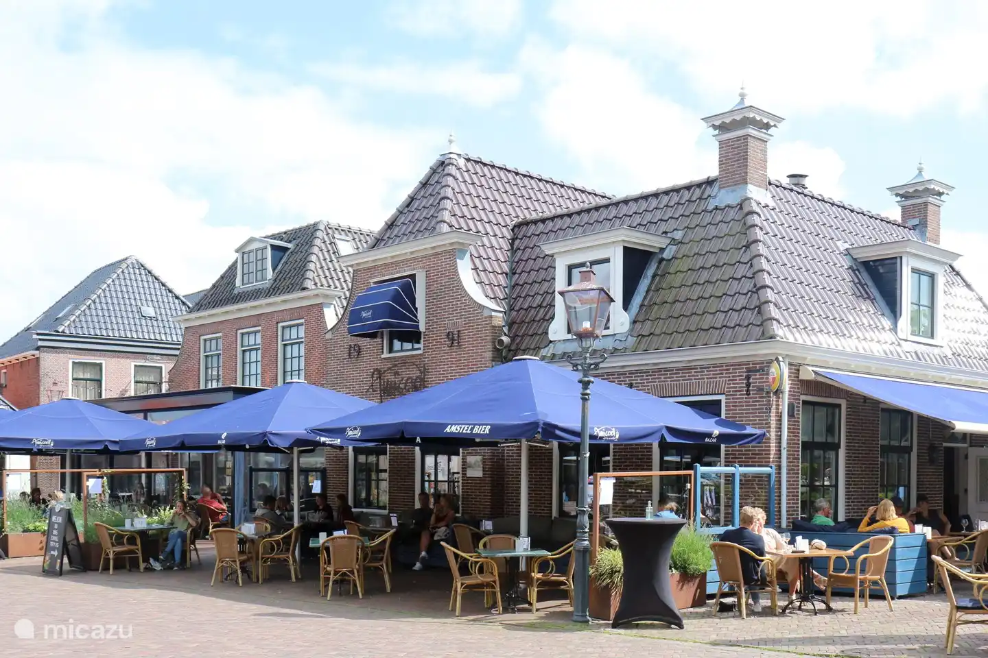 Restaurant Amicalal in Grou. Vom Ralreiger aus mit der Fähre, dem Fahrrad oder dem Auto schnell zu erreichen