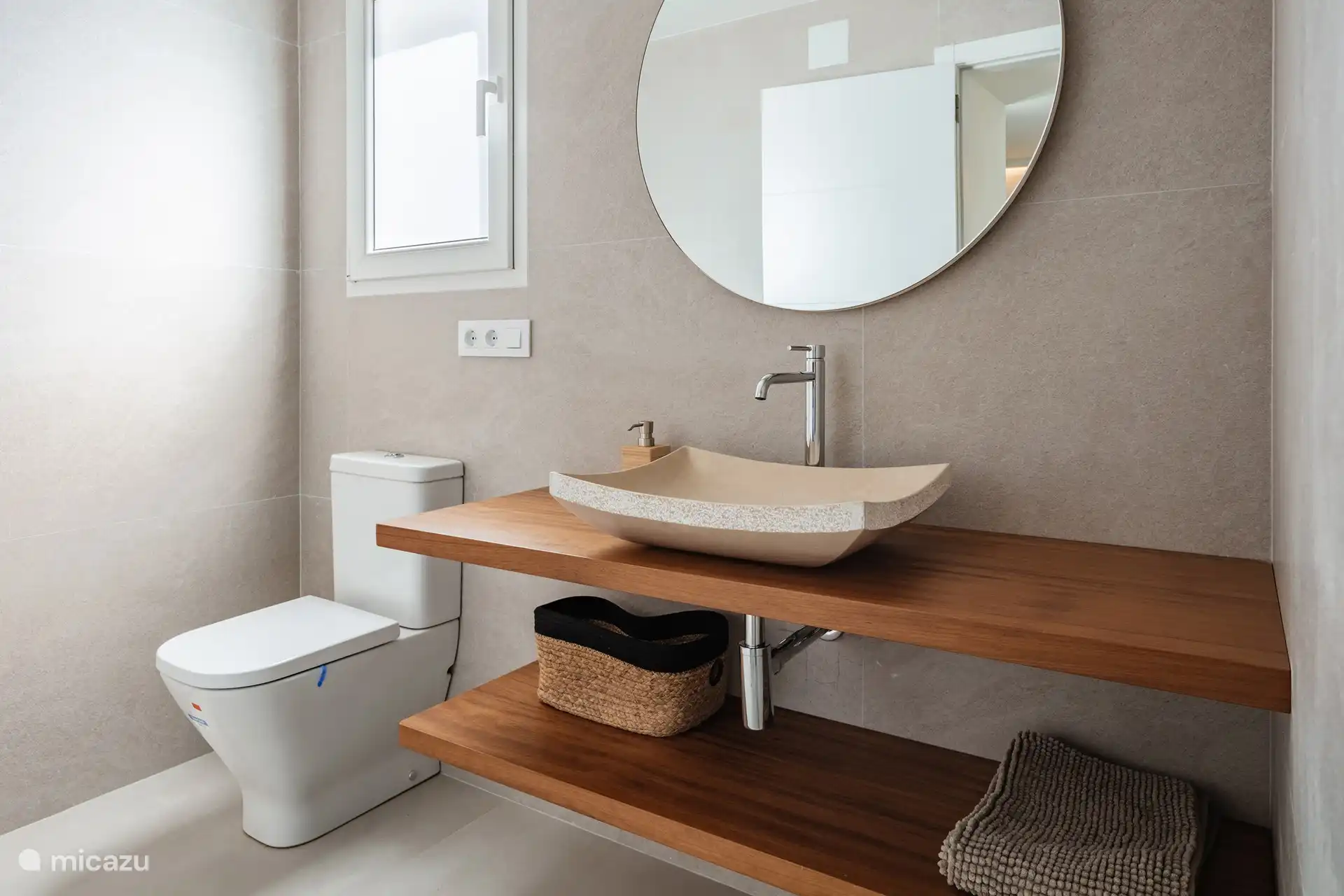 1. Badezimmer en-suite