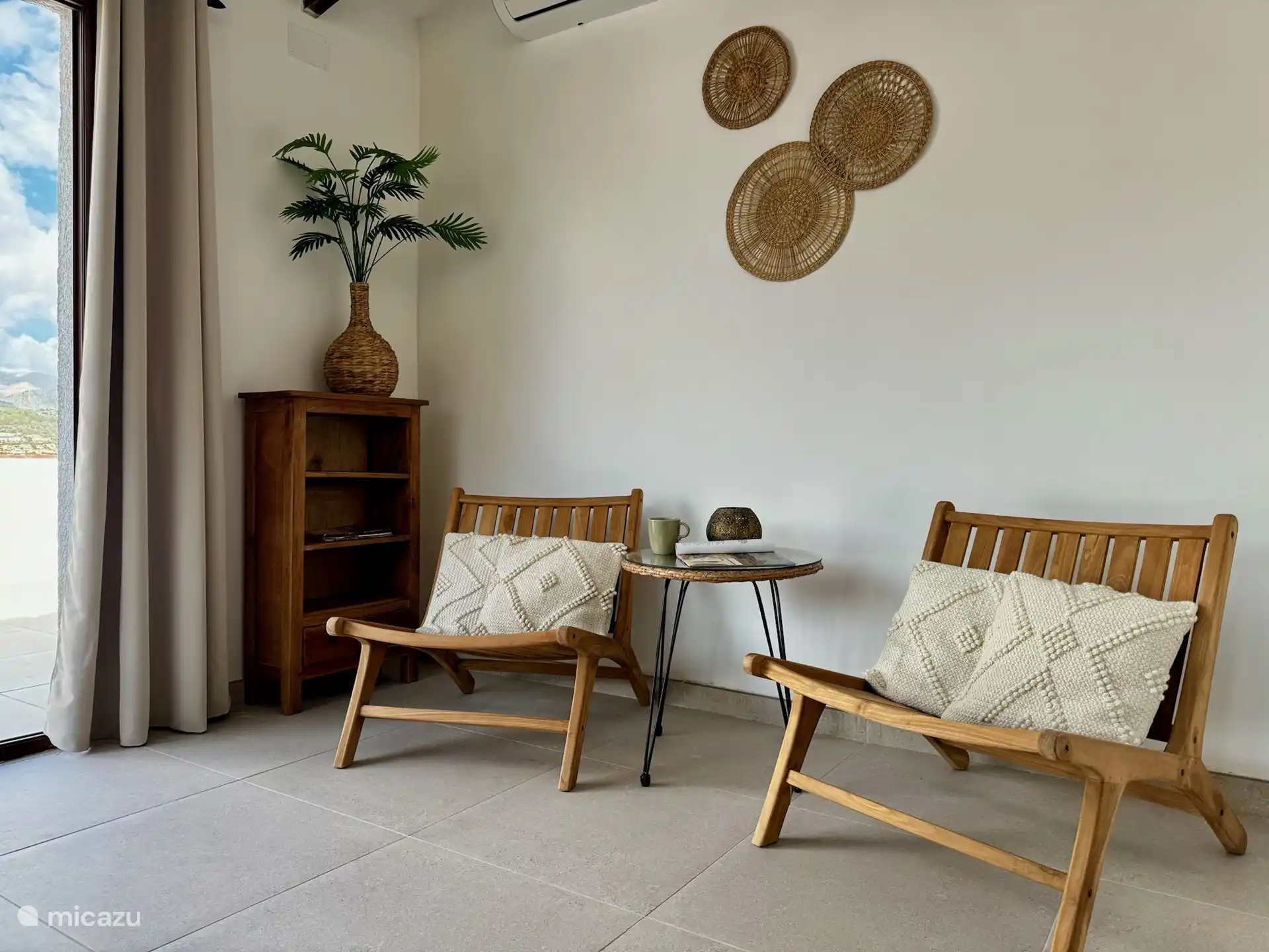 In dieser Ecke k&#246;nnen Sie ruhig sitzen und lesen,