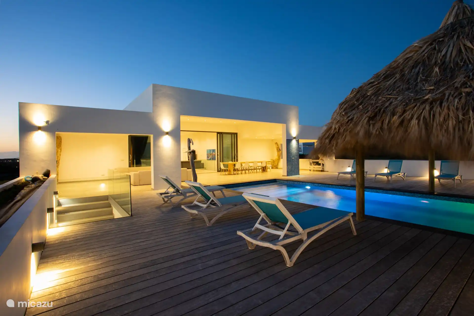 STIMMUNGSVOLLE BELEUCHTUNG