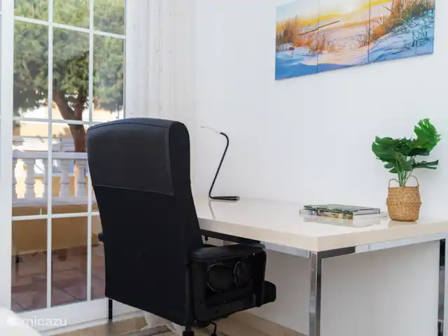 Maison de vacances de 4 chambres à Malaga | Espagne, Costa del Sol, Málaga - maison de ville Table de travail