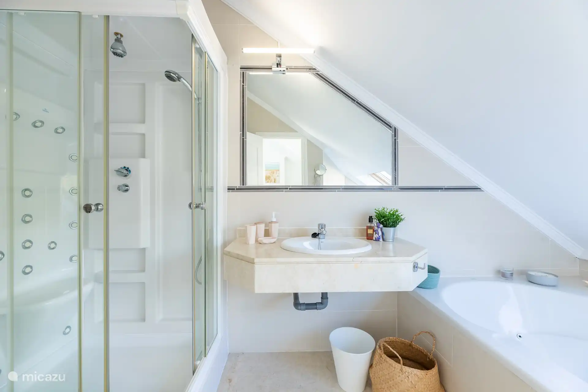 Salle de bain au 2ème étage