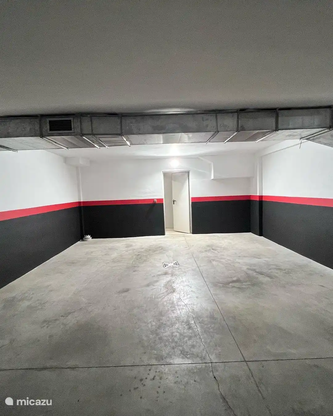 Garage sécurisé avec deux places de parking