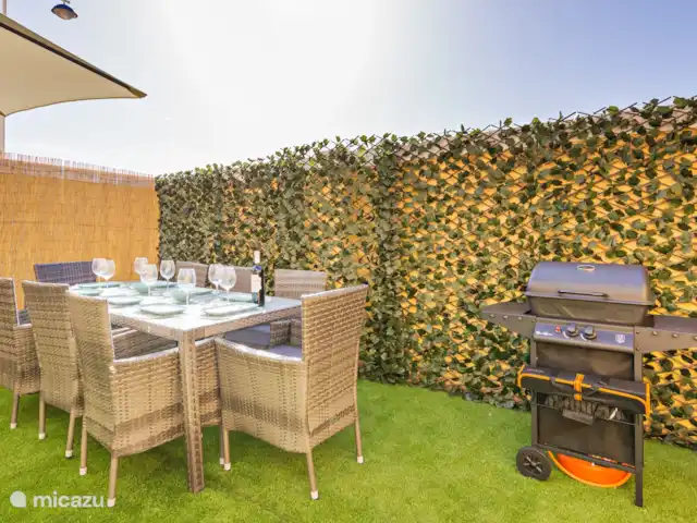 Maison de vacances de 4 chambres à Malaga | Espagne, Costa del Sol, Málaga - maison de ville Patio ensoleillé avec BBQ