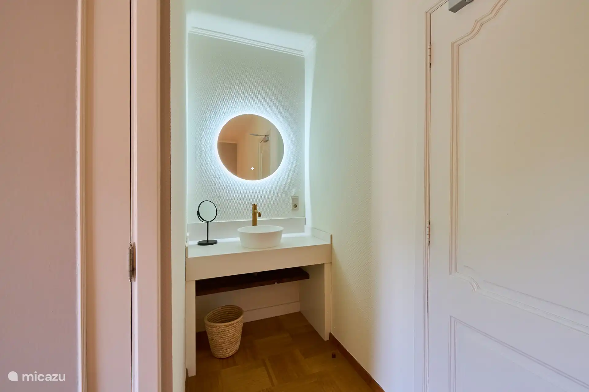 Lavabo slaapkamer 5