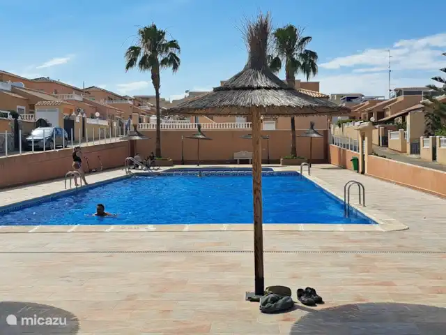 Casa Vivir la Vida | Espagne, Costa Blanca, Punta Prima - appartement Petite piscine à +/- 200 mètres de l’appartement