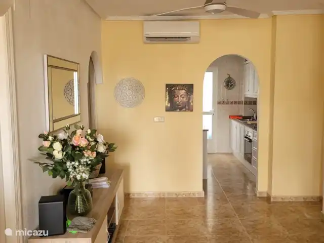 Casa Vivir la Vida | Espagne, Costa Blanca, Punta Prima - appartement Climatisation dans le salon et la chambre 1