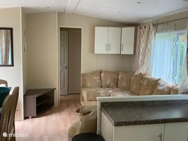 Mobil home dans la belle Dordogne | France, Dordogne, Champs-Romain - mobil-home Vue d’ensemble prise de la cuisine
