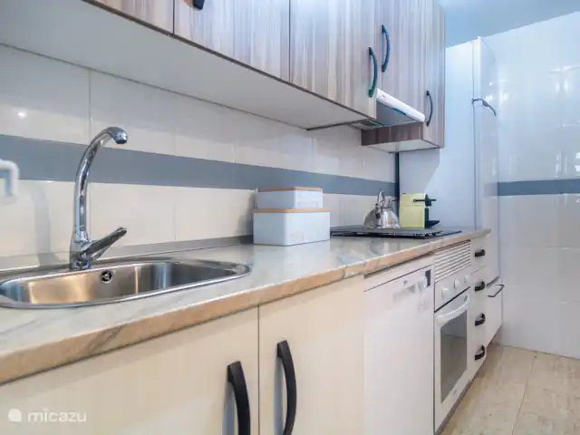 Amigos II à Veramar - playa 300m | Espagne, Costa de Almeria, Vera-Plage - appartement Nouvelle cuisine avec four, hotte aspirante et machine à expresso