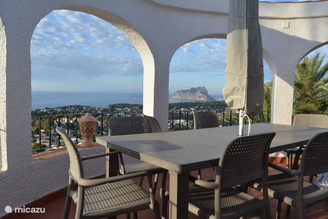 Naya 2. Stock mit Meerblick.