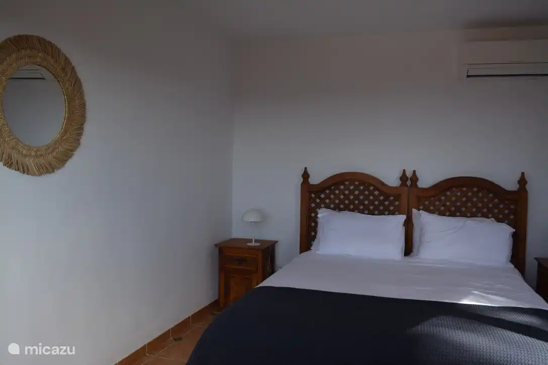 Schlafzimmer (1) 1. Stock.