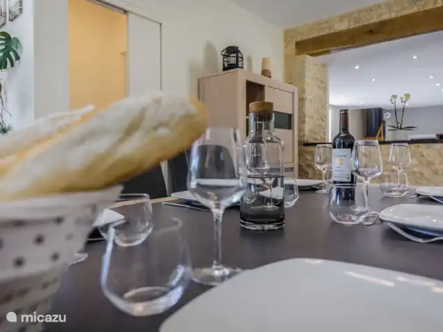 Christophe | France, Dordogne, Terrasson - maison de vacances Mettre la table