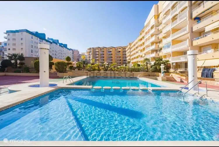 Piscine 2 avec bassin pour enfants