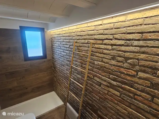Masos Bruguera - Finca Llambrich | Espagne, Catalogne,  Deltebre - ferme Salle de bain commune vue 2