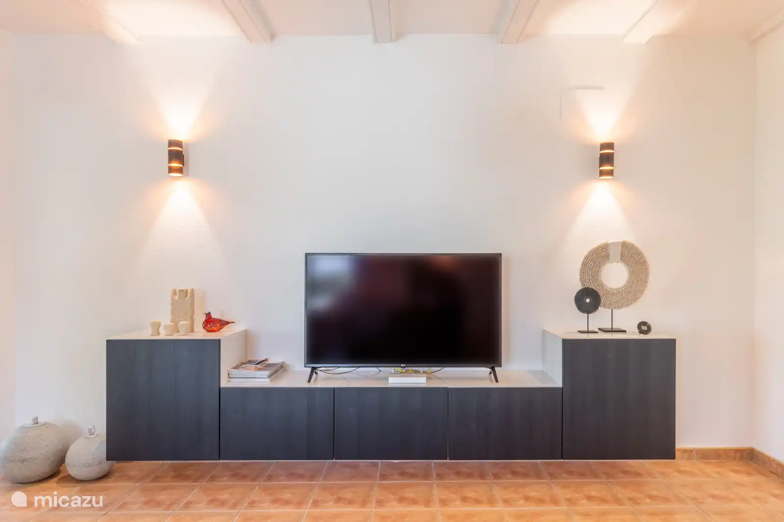 Smart-TV + Wi-Fi + Chromecast