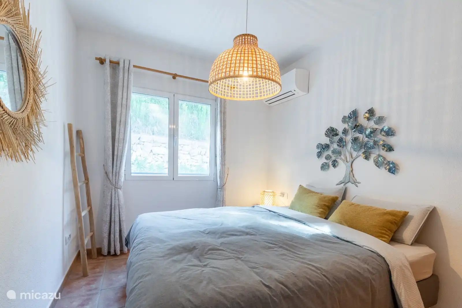 Doppelzimmer Nr. 1 - Bett 160x200cm - Einbauschrank - Ebene 1