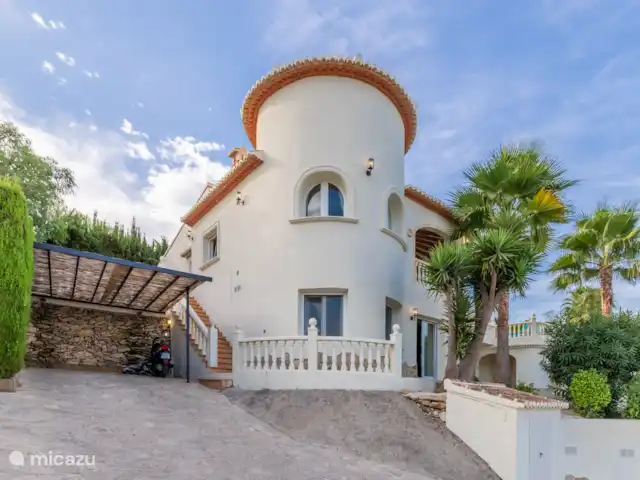 Casa La Joya en España, Costa Blanca, Benitachell - villa Entrada de vehículos, entradas y cocheras