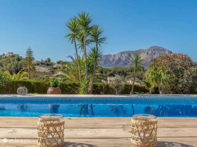 Casa Madelaine huren in Spanje, Costa Blanca, Jávea - villa Een grote eettafel voor 12 personen met een spectaculair uitzicht op de Montgo