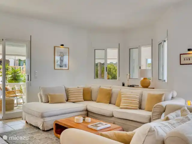 Casa Madelaine huren in Spanje, Costa Blanca, Jávea - villa Comfortabele woonkamer met een enorme bank