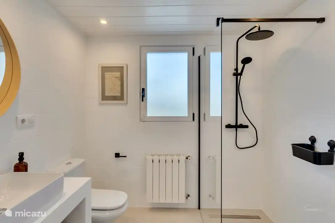 Badezimmer im 1. Stock