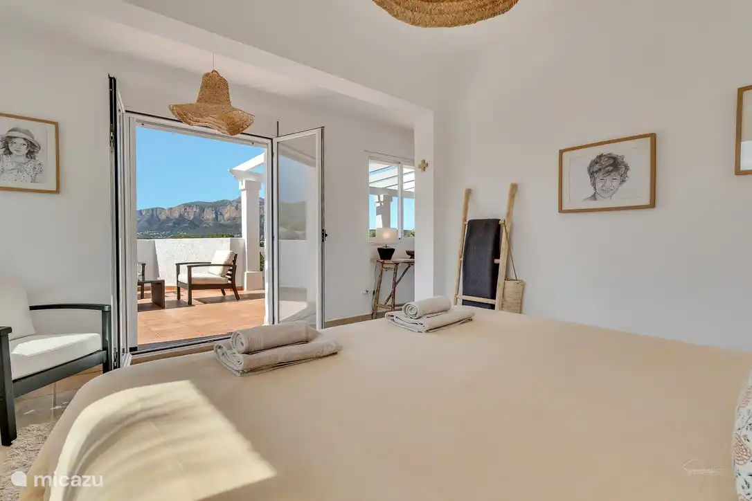 Doppelzimmer mit eigenem Bad im 2. Stock