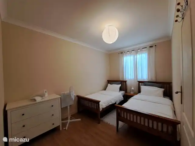 Location de Vacances France, Charente-Maritime, Saint-Pierre-de-Juillers, villa - Villa Hirondelles avec piscine privée Troisième chambre