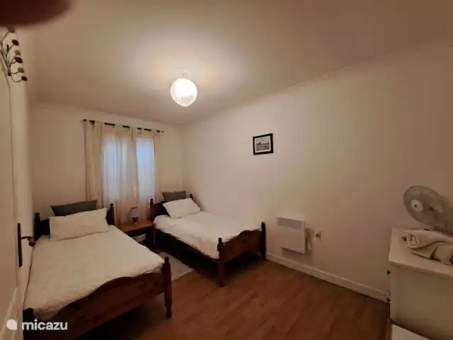 Location de Vacances France, Charente-Maritime, Saint-Pierre-de-Juillers, villa - Villa Hirondelles avec piscine privée Quatrième chambre