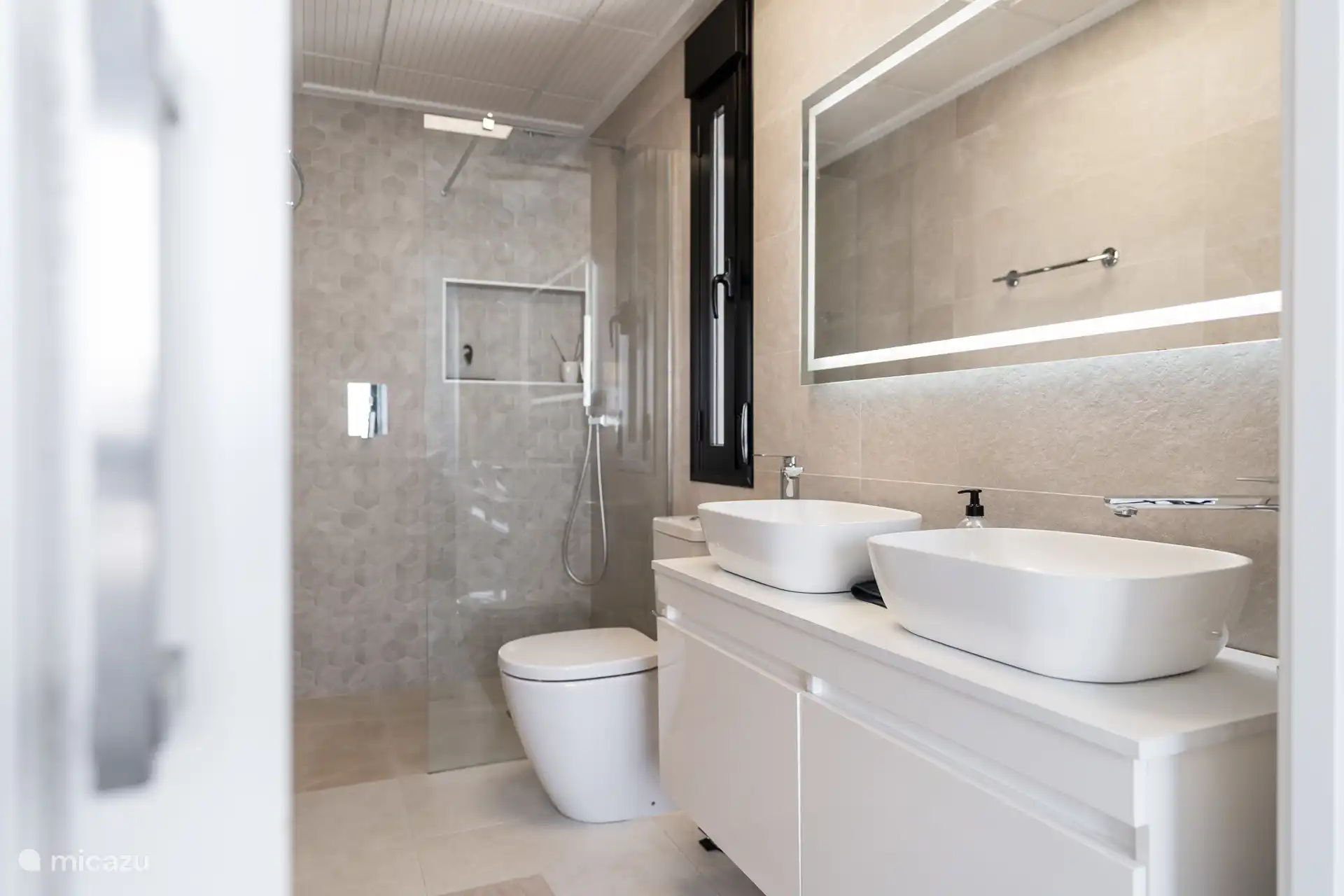 Badezimmer (Schlafzimmer 3)