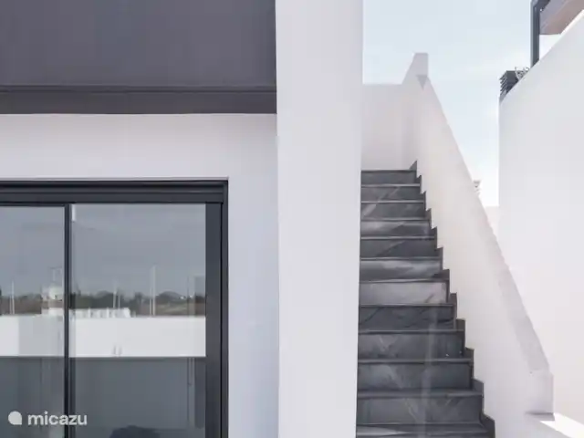 Villa Palmera 2 | Espagne, Murcia, San Pedro del Pinatar - villa terrasse Chambre 2 et 3 + accès à la terrasse sur le toit