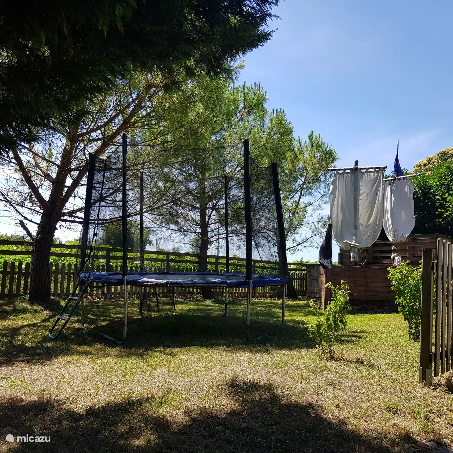 Trampoline met veiligheidsnet