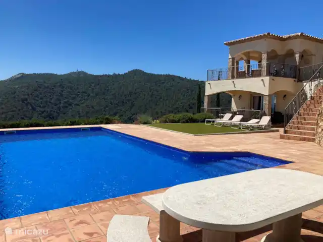 Villa avec vue spectaculaire  | Espagne, Costa Brava, Sant Feliu de Guíxols - villa Une autre table d’extérieur