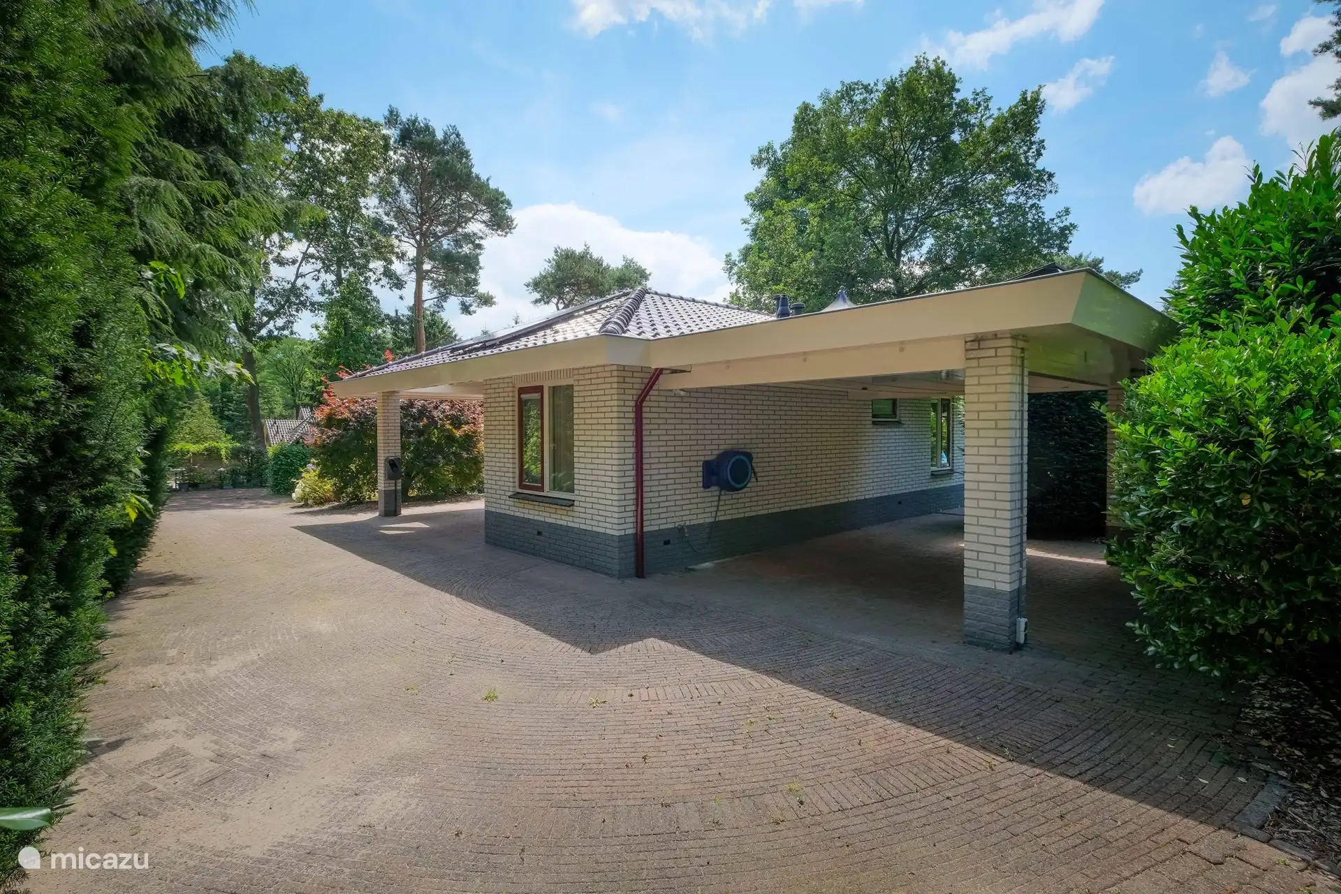 Vordach ( / überdachte Terrasse) / Carport