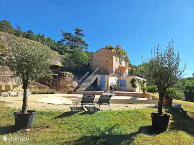 Les Louveteaux | France, Alpes-de-Haute-Provence, Saint-Pierre - gîte / cottage Les Louveteaux | France, Alpes-de-Haute-Provence, Saint-Pierre - gîte / cottage