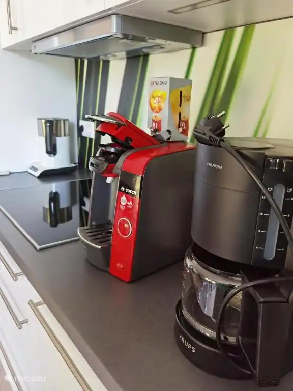 Bien equipado para los bebedores de café y té :-) 