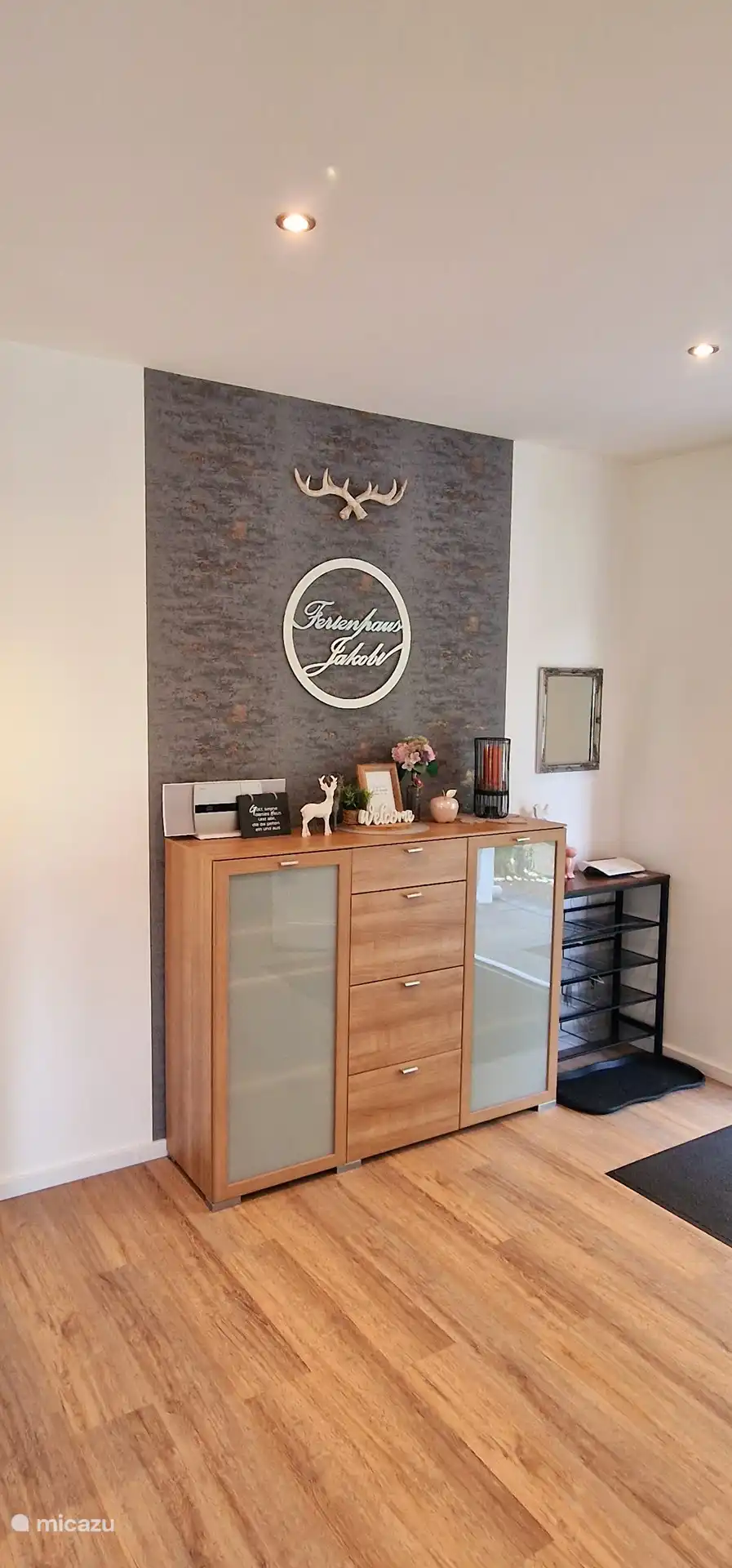 Espacio para objetos personales y zapatos