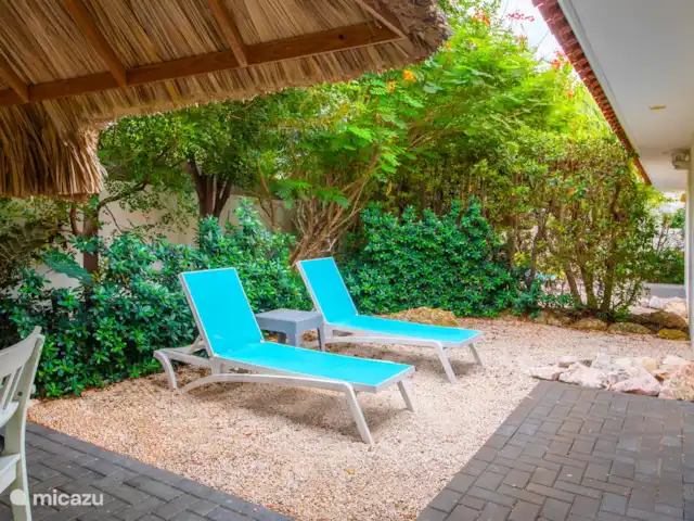 Location de Vacances Curaçao, Banda Ariba (est), Vista Royal, appartement - Appartement Mike Appartement avec terrasse et palapa