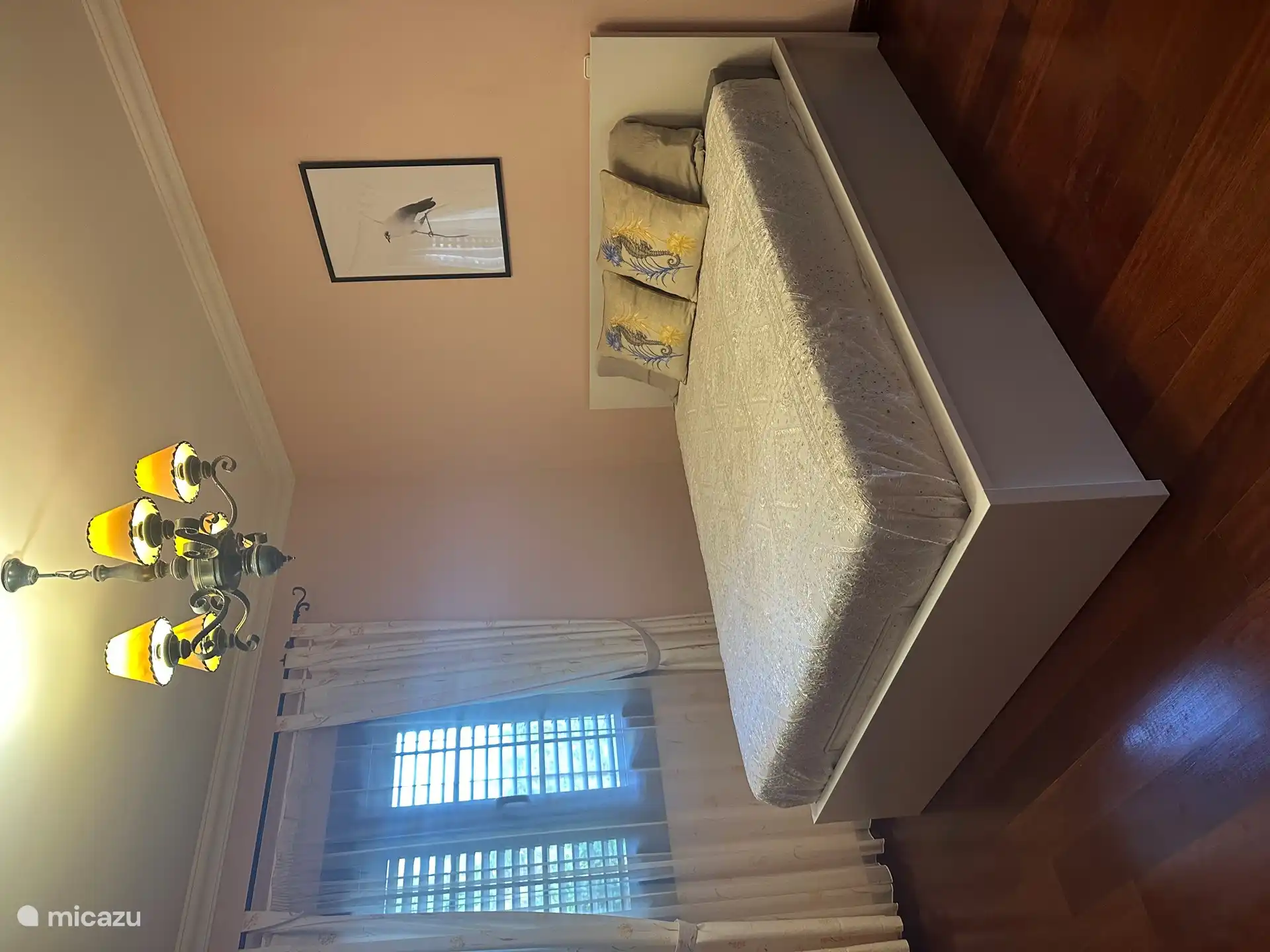 Segundo dormitorio (planta alta)