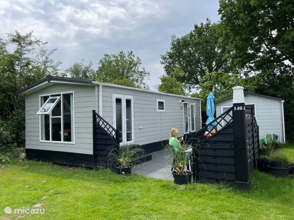 Genießen Sie die Terrasse neben dem Chalet