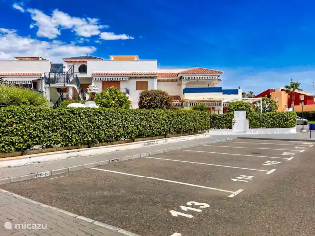 Amigos I à Veramar - playa 300m | Espagne, Costa de Almeria, Vera-Plage - appartement Place de parking réservée à l’intérieur de la clôture du complexe