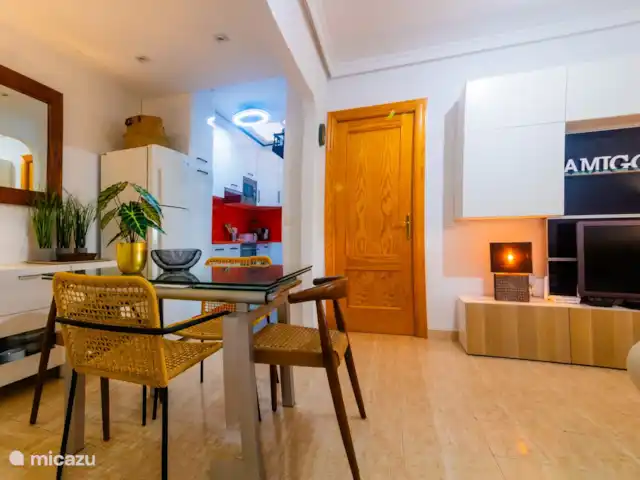 Amigos I à Veramar - playa 300m | Espagne, Costa de Almeria, Vera-Plage - appartement Salon, salle à manger et accès à la cuisine