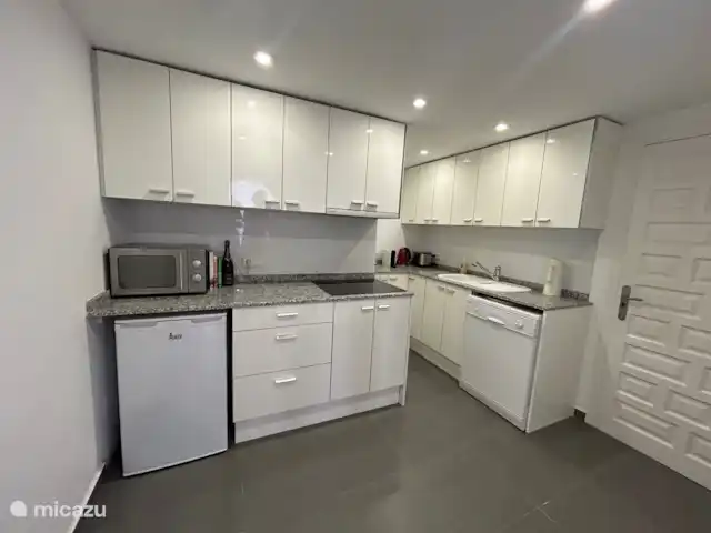 Appartement avec piscine à Casa Naranja | Espagne, Costa Blanca, Jávea - appartement Cuisine avec toutes les commodités.