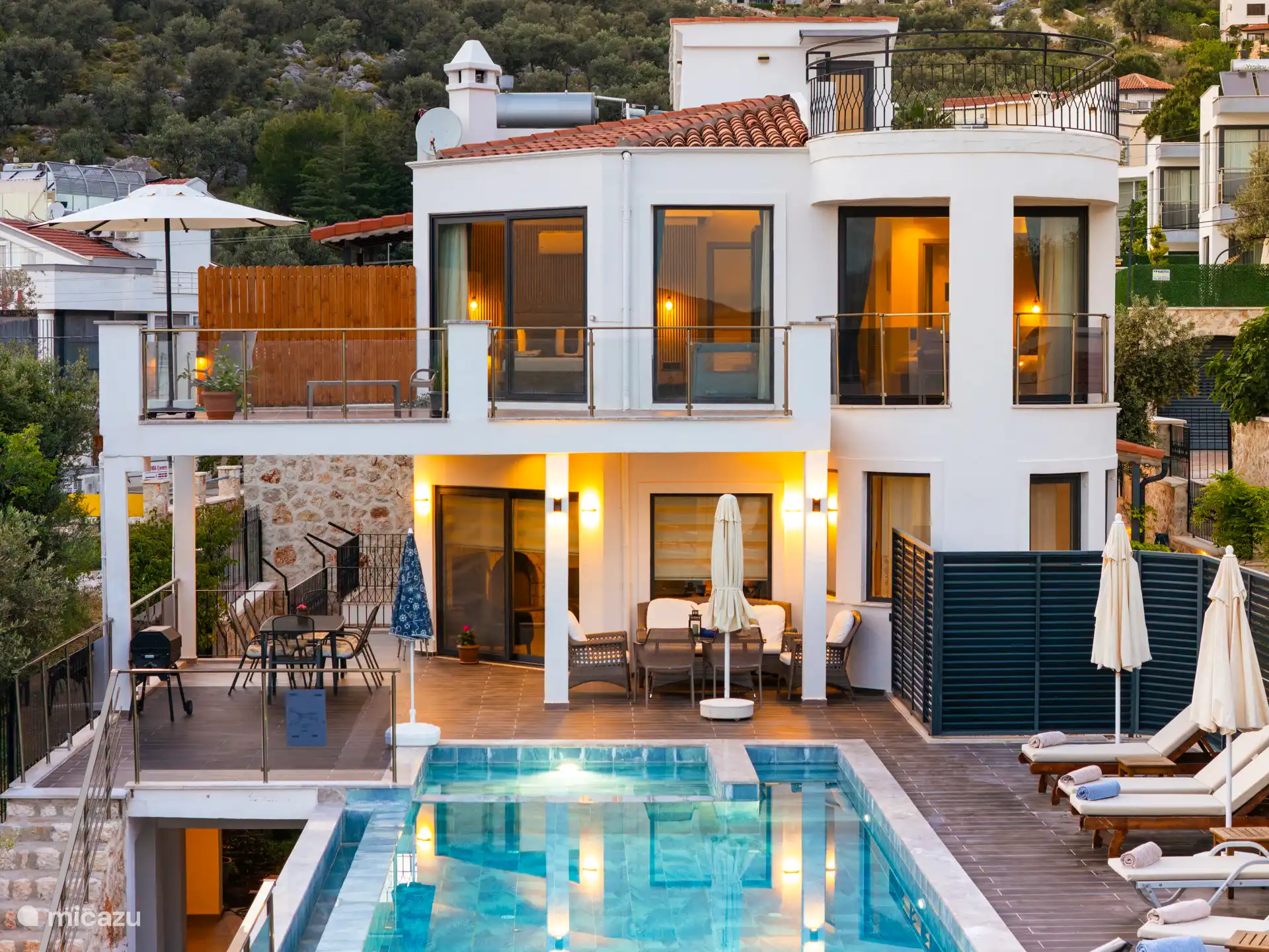 DE VILLA