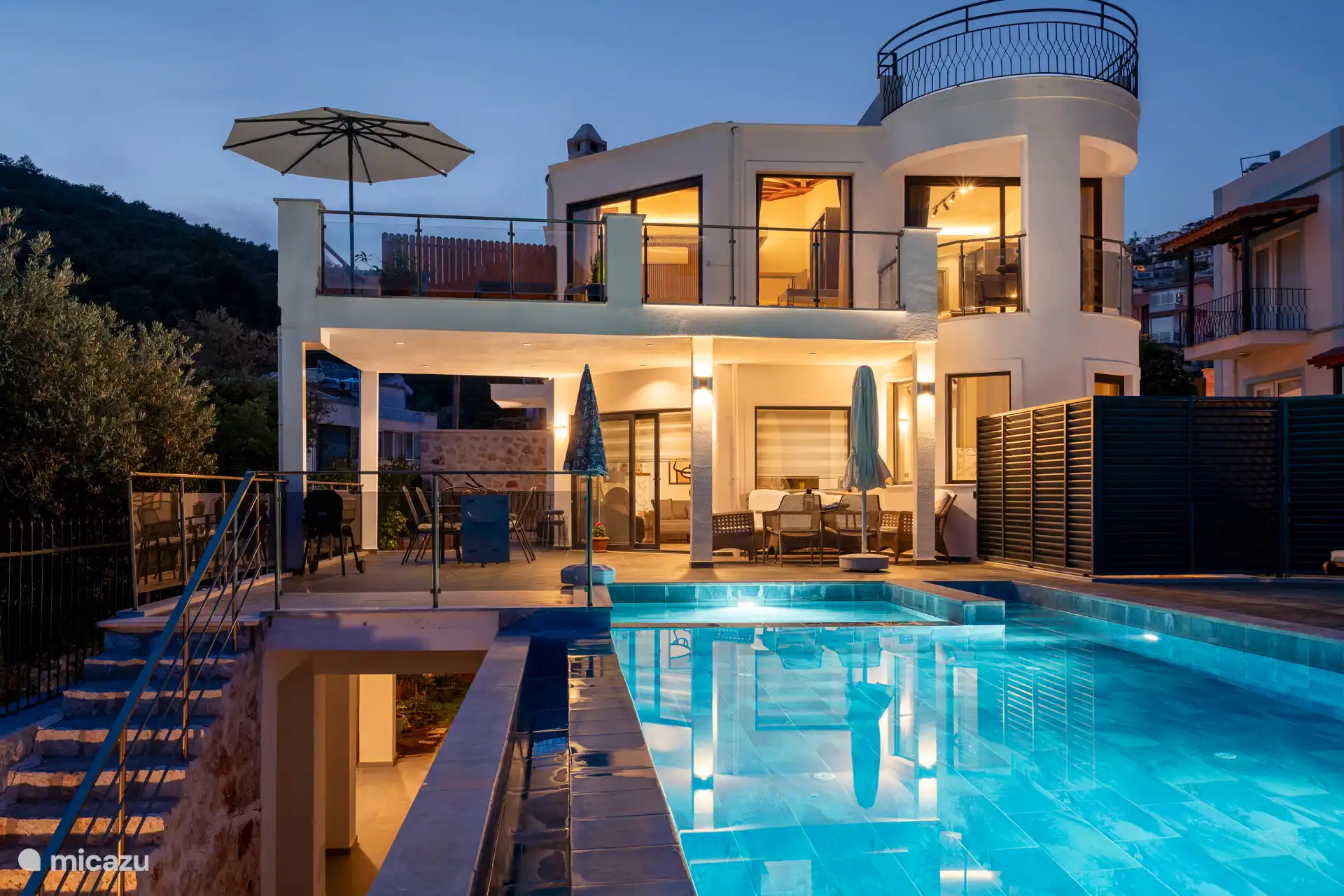 DE VILLA