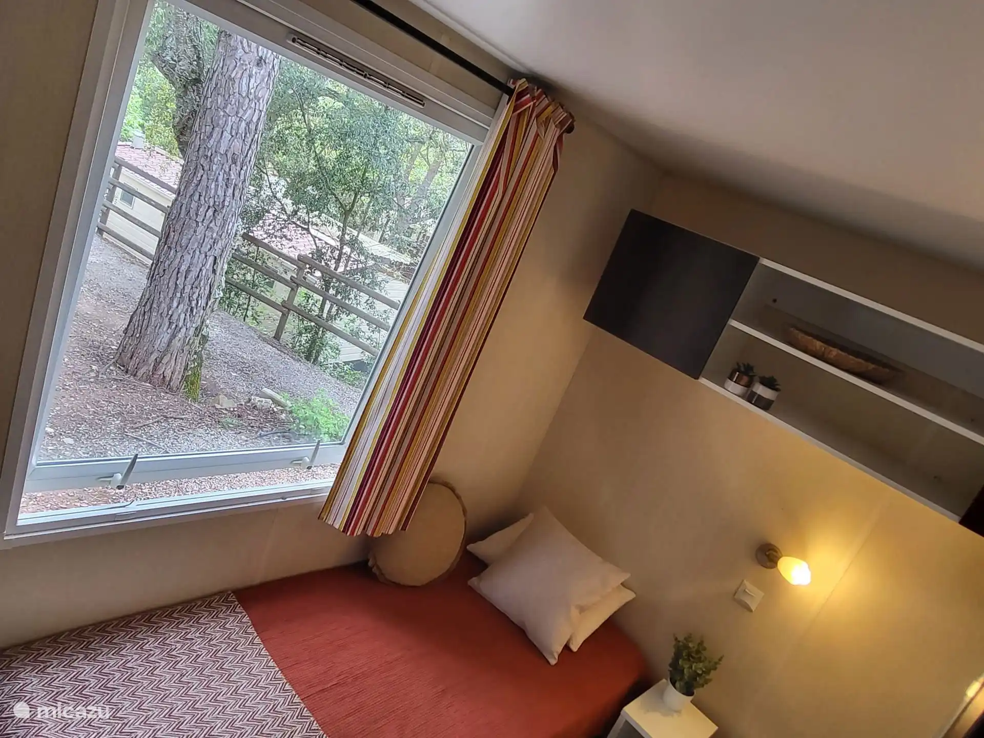 Schlafzimmer mit 2 Einzelbetten