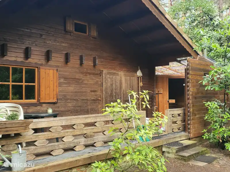 La cabaña del bosque en Bélgica, Amberes, Lille - Cabaña de madera La cabaña del bosque en Bélgica, Amberes, Lille - Cabaña de madera
