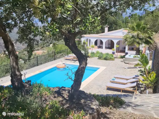 Casa Pajaros avec PISCINE & JACUZZI | Espagne, Costa del Sol, Sayalonga - villa  Casa Pajaros avec PISCINE & JACUZZI | Espagne, Costa del Sol, Sayalonga - villa