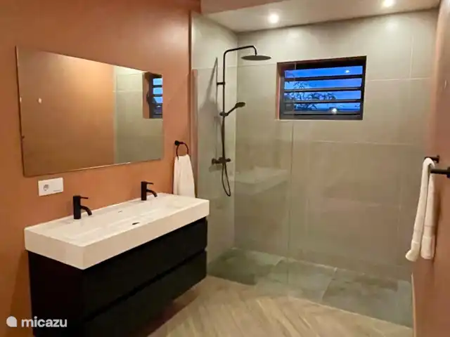 Location de Vacances Curaçao, Banda Ariba (est), Jan Thiel, villa - Villa Jan Thiel avec piscine privée Salle de bain 2