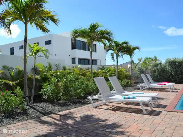 Villa Gigimomo huren in Curaçao, Banda Ariba (oost), Vista Royal - villa 6 ligbedden bij het zwembad